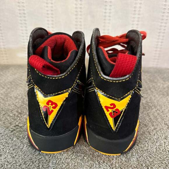 Jordan Boy's Air 7 Retro BG Black/Citrus/Varsity Red - Picture 5 of 10